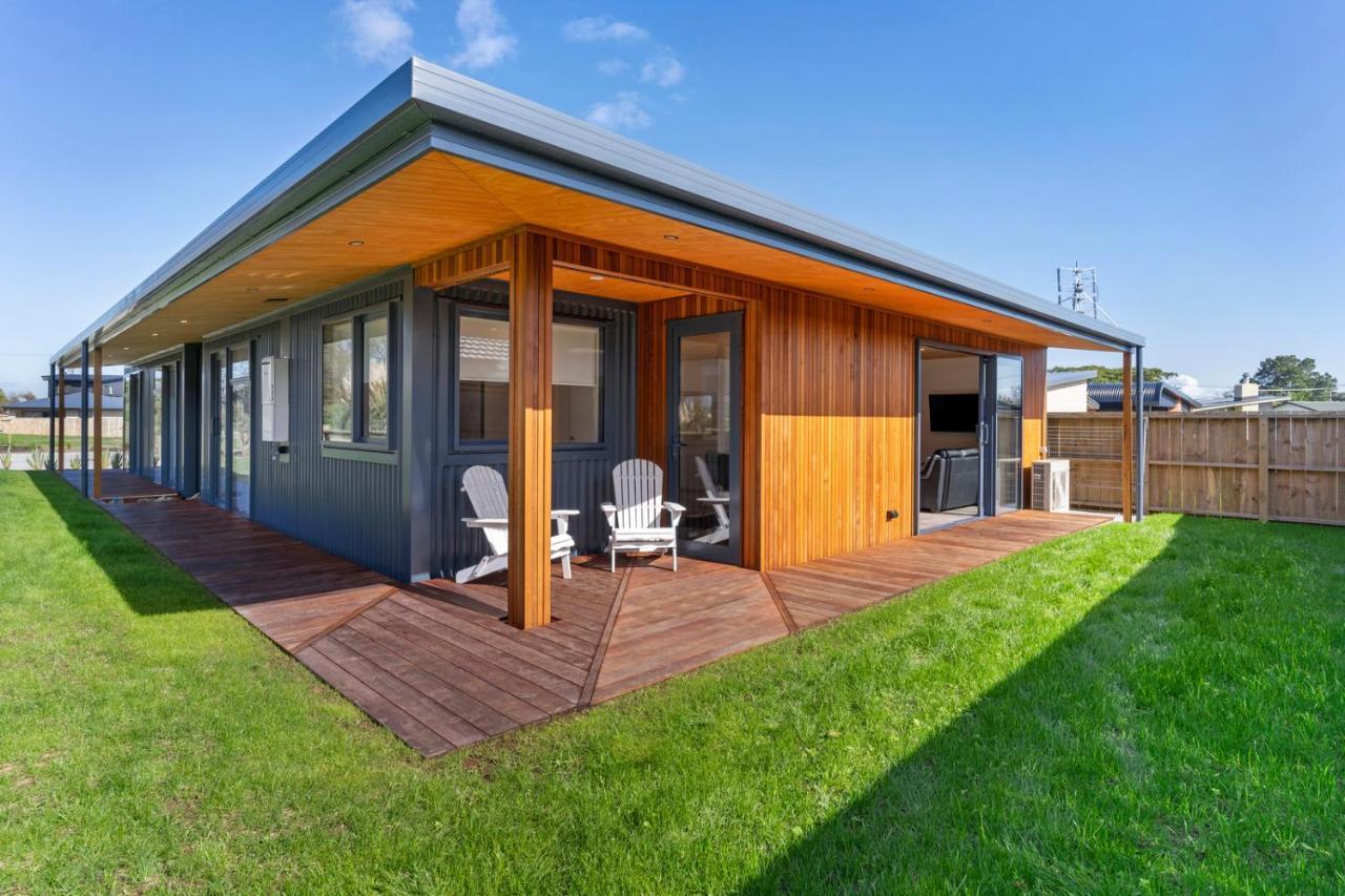 Custom Designed Holiday Home, Next To Cycleway. Те-Ароха Экстерьер фото